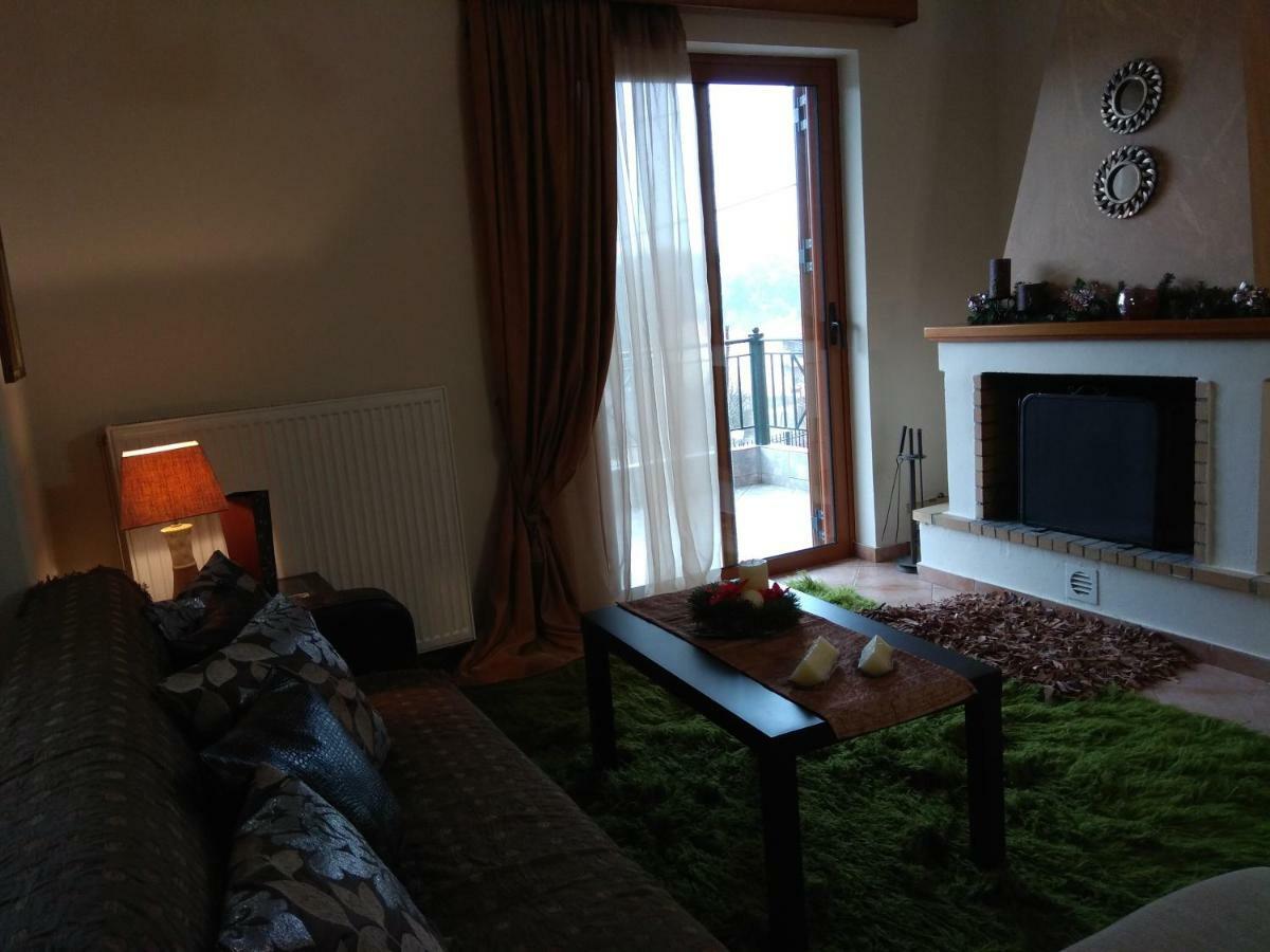 Mainades House Apartment Vytina Exterior photo